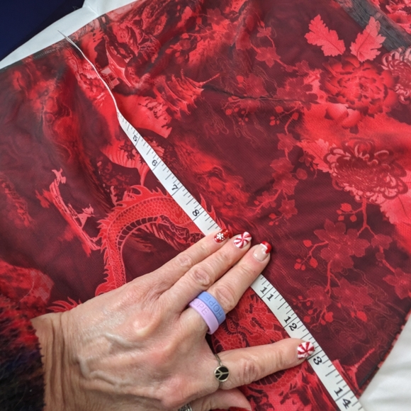 PrettyLittleThing Red and Black Dragon Long Sleeve Sexy Dress - Picture 12 of 16